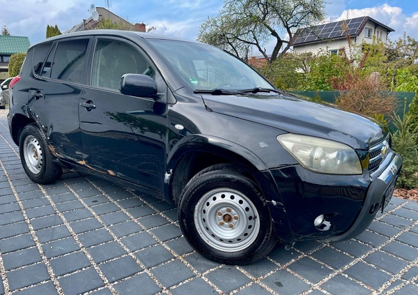 Toyota RAV4 cena 14900 przebieg: 217000, rok produkcji 2006 z Chojnice małe 67
